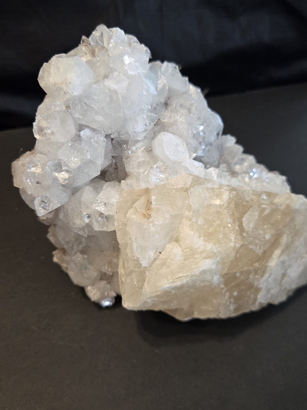 🤍 Large Calcite & Apophyllite Crystal Cluster 1.151 kg